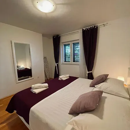 Katic Апартаменты Макарска