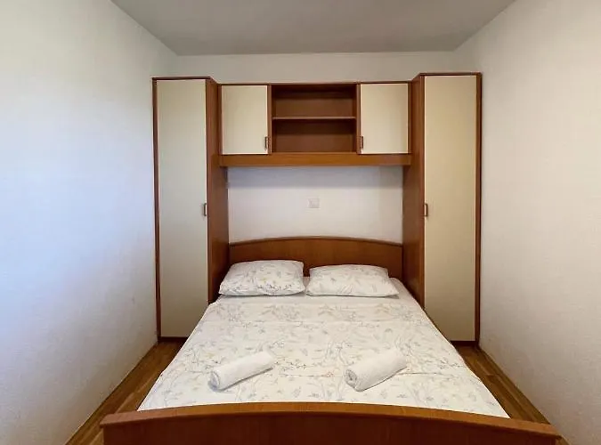 Apartment Katic Makarska
