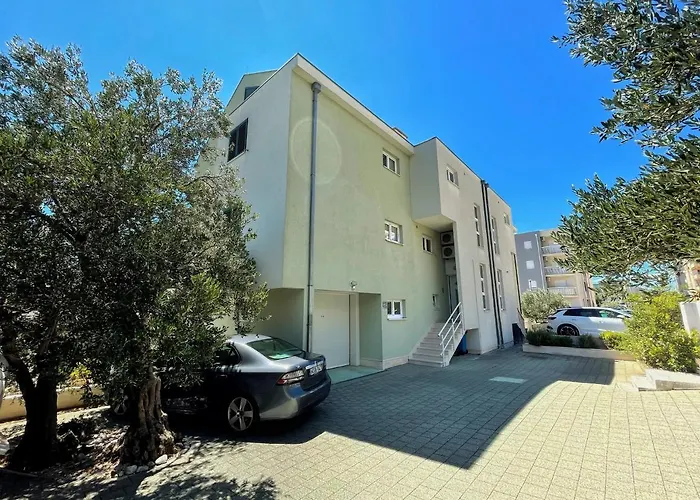 Katic Apartment *